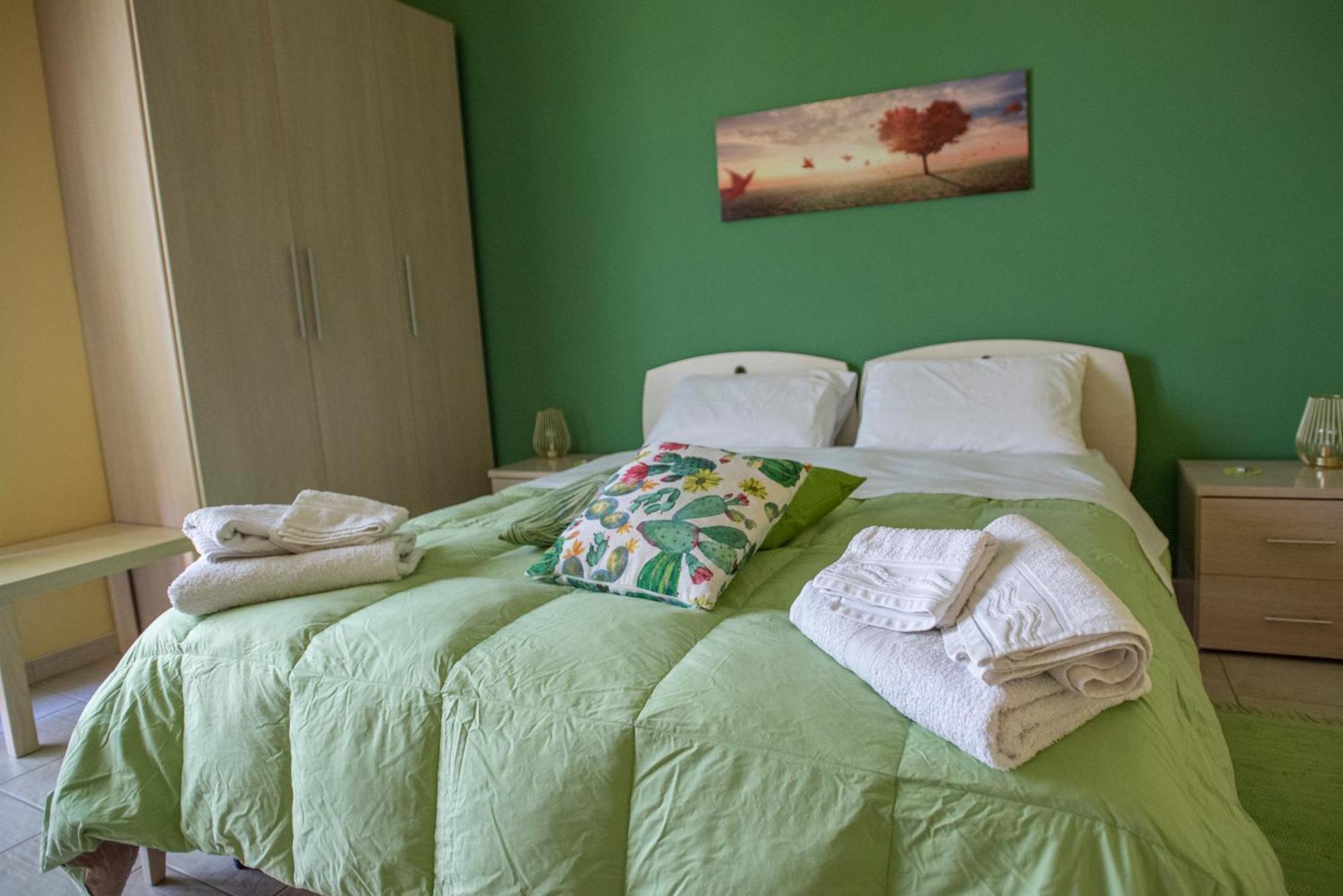B&B Lavika Pedara Exteriör bild